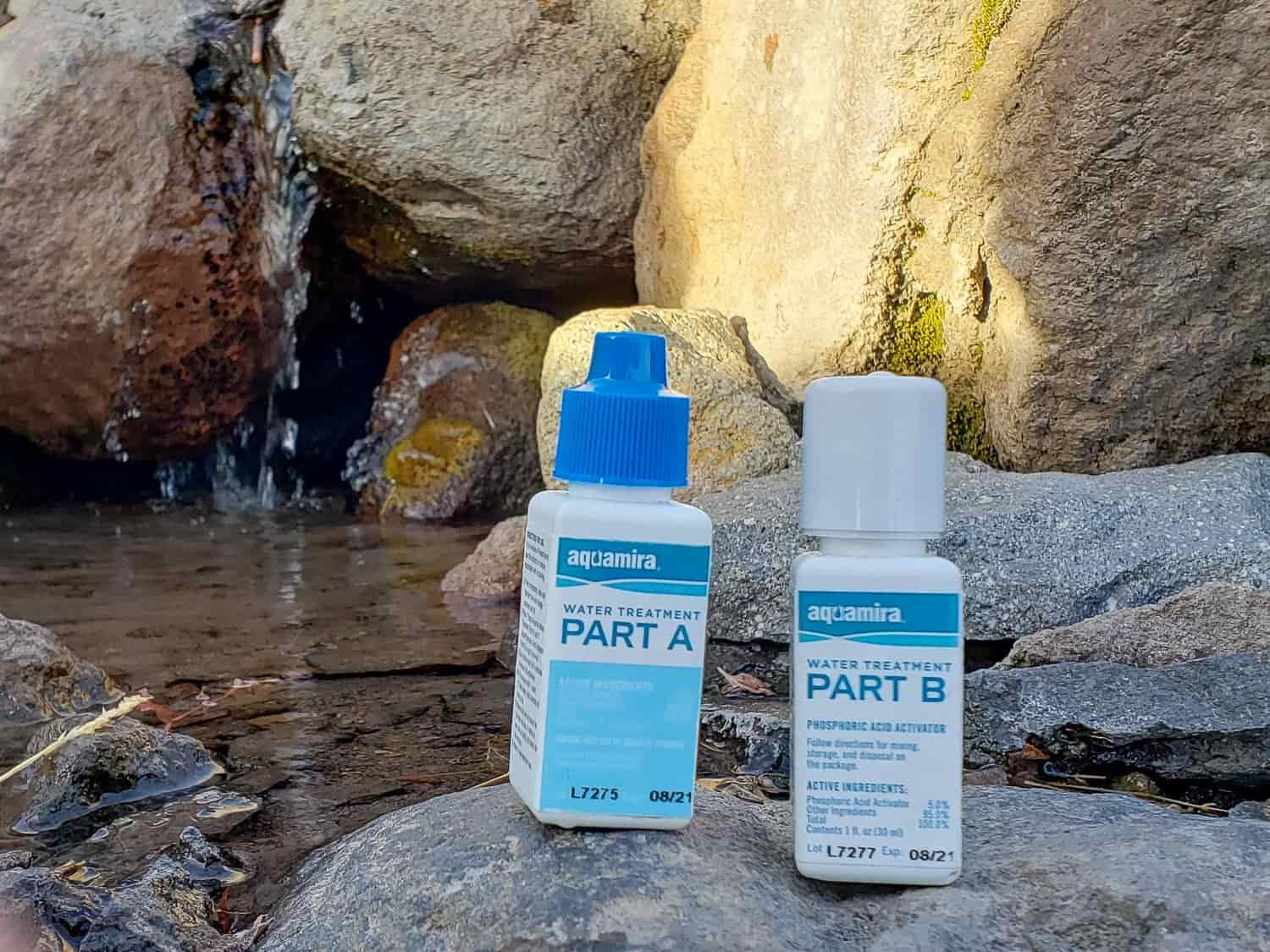 Aquamira-being-used-to-treat-water-on-a-winter-camping-trip