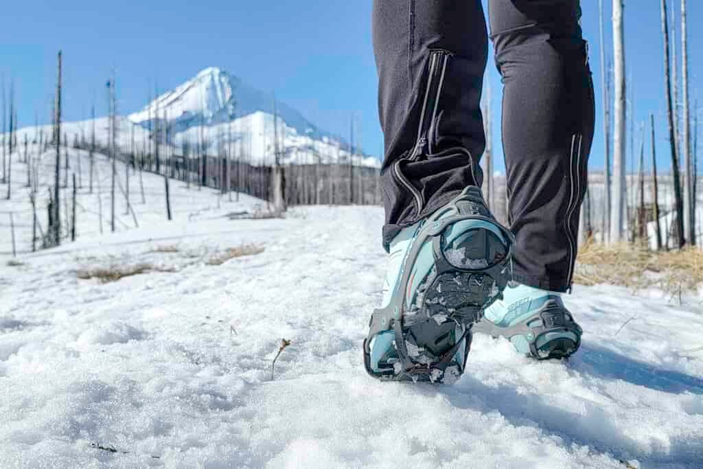 A hiker wearing the Hillsound Flexsteps with trail running shoes