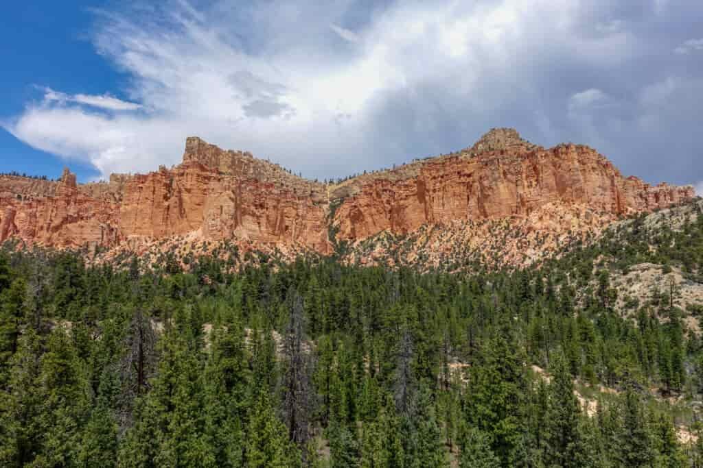 A landscape shot of the mountain scenery at Bryce Canyon National Park