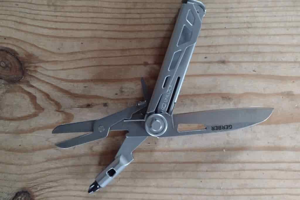 The Gerber Armbar Drive deployed.