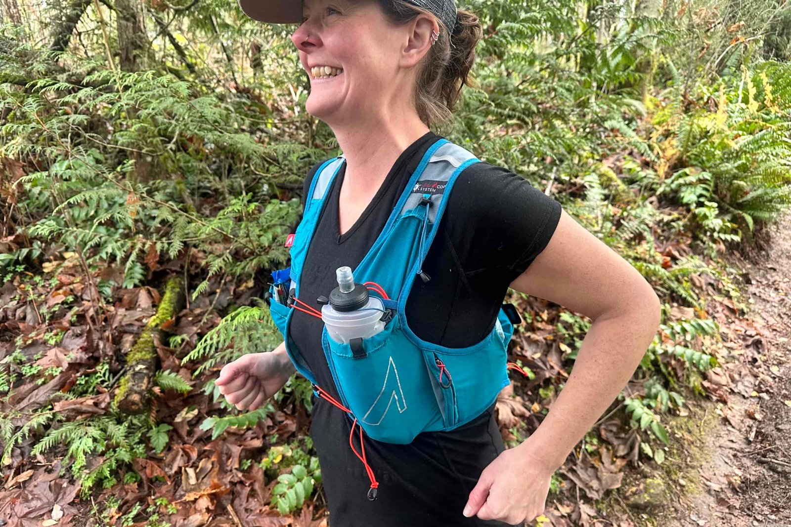 Runner wearing an UltrAspire Alpha 5.0 Race Vest