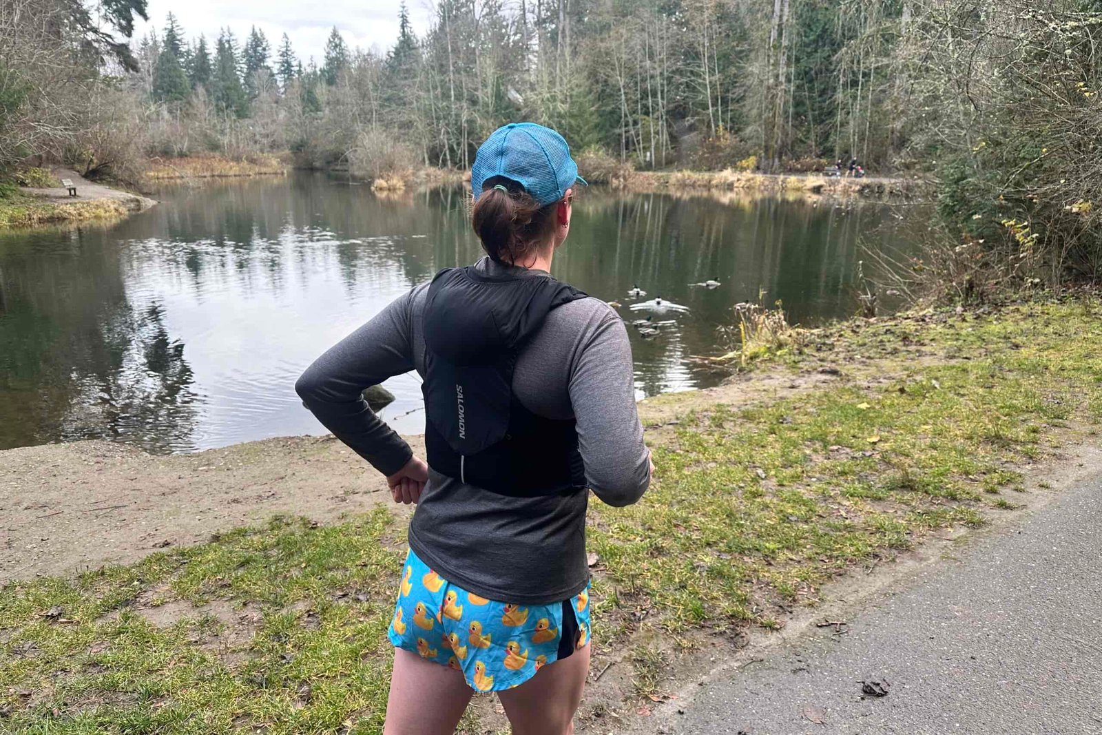 Runner wearing the Salomon ADV Skin 5 Unisex Running Vest