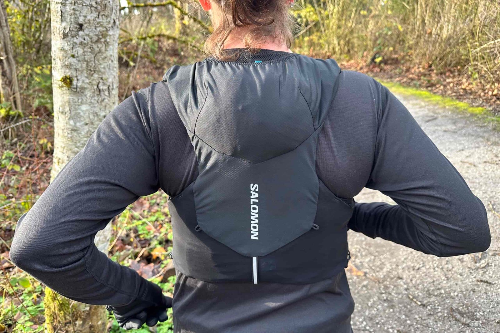 Runner wearing the Salomon ADV Skin 5 Unisex Running Vest