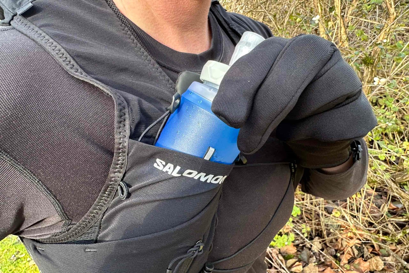 Close up of flasks in a Salomon ADV Skin 12 Unisex Running Vest