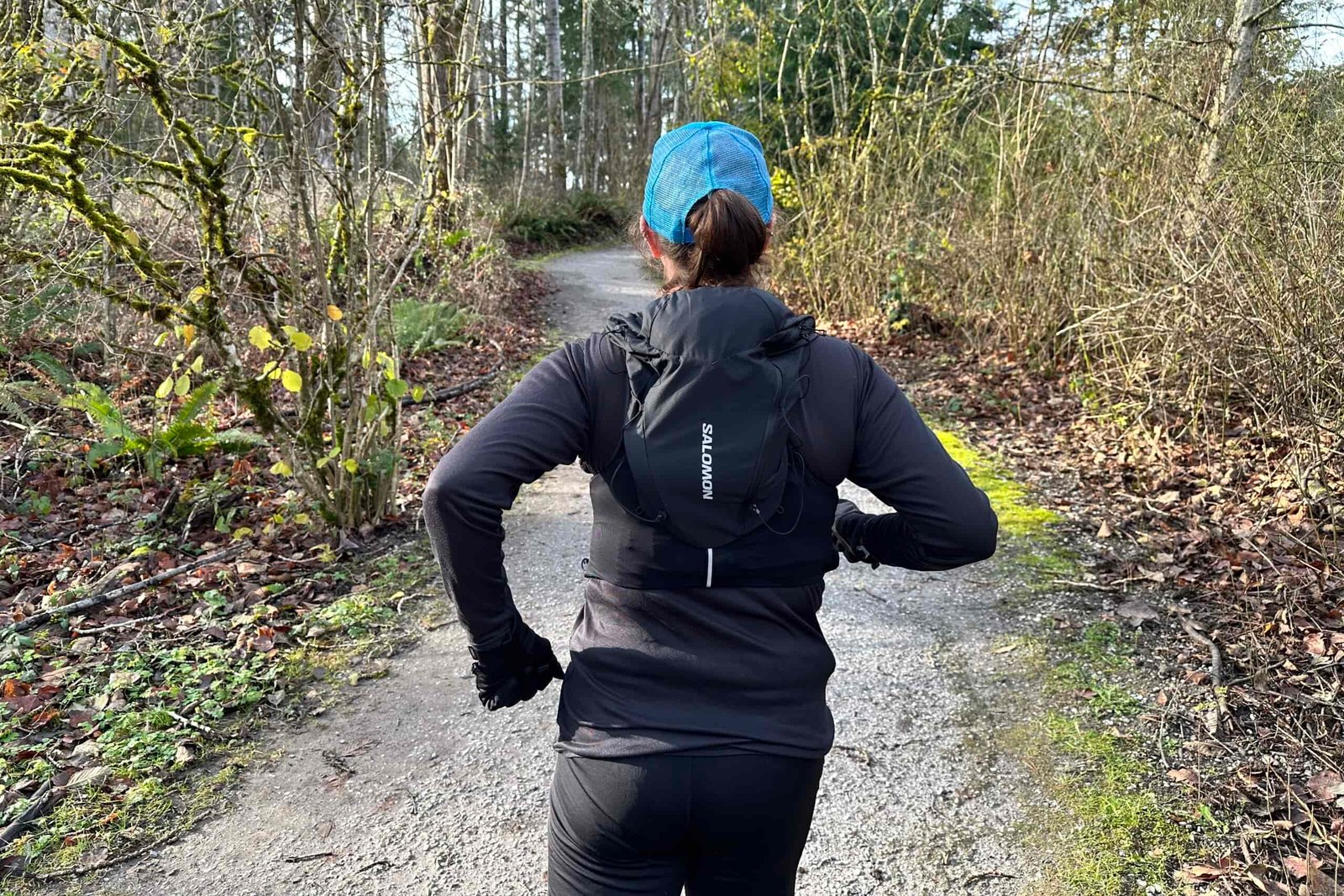 Runner wearing the Salomon ADV Skin 5 Unisex Running Vest