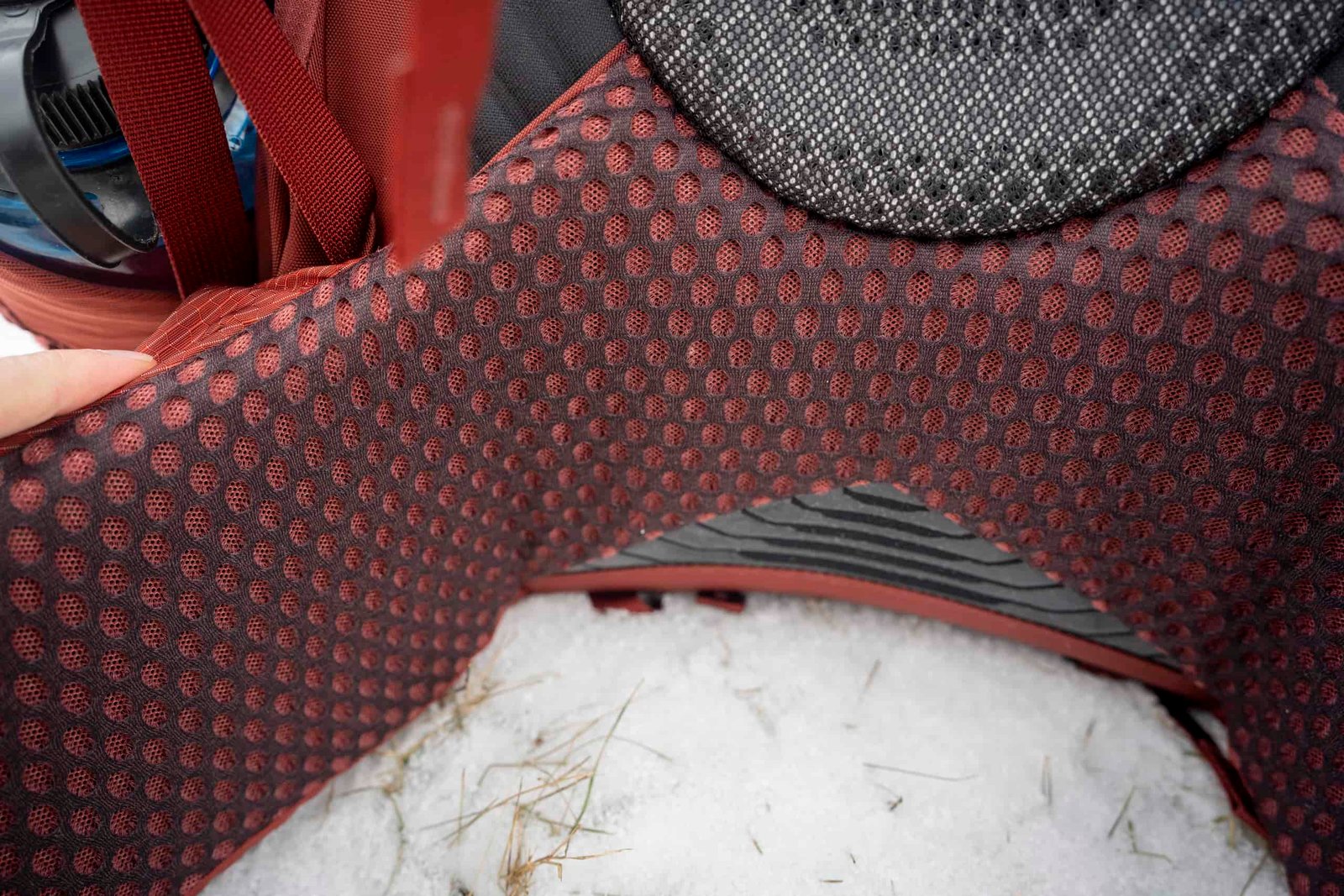 mesh hipbelt of backpack