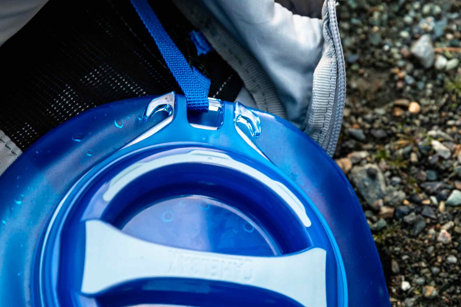 Details of CamelBak H.A.W.G. Pro 20 100oz - close up of the hydration bladder and its attachment to the pack