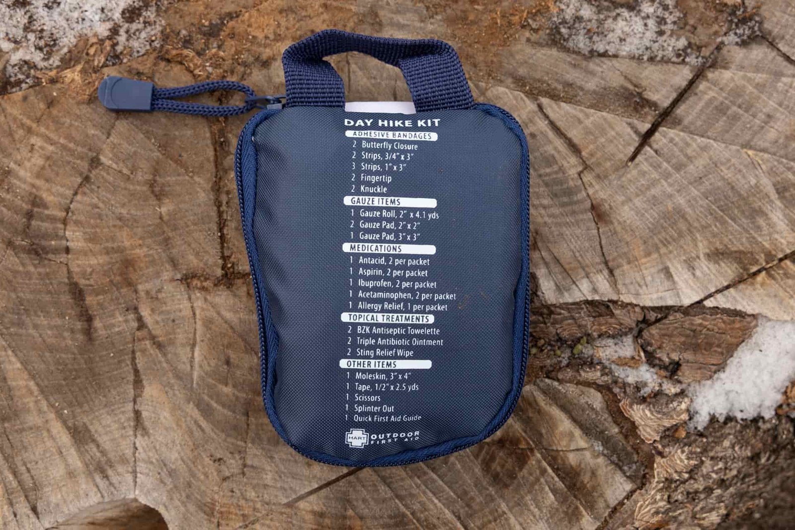 The HART Day Hike kit is small and compact. It lists its contents on the back.